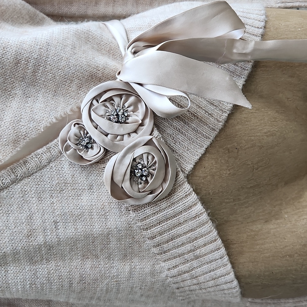 Nougat London Cream V-Neck Sweater with Floral Accent - Picture 2 of 10
